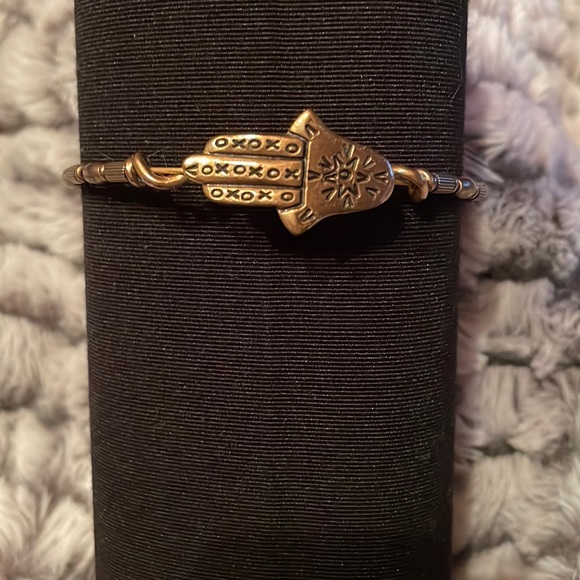 Alex and Ani Vintage Energy Bracelet HAMSA Hand of Fatima expandable barely worn - Picture 1 of 5